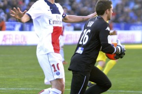 赛地聚焦：法甲冲刺阶段热度飙升，菲尼克斯太阳再遭质疑，底气十足，阵容厚度经受考验的简单介绍